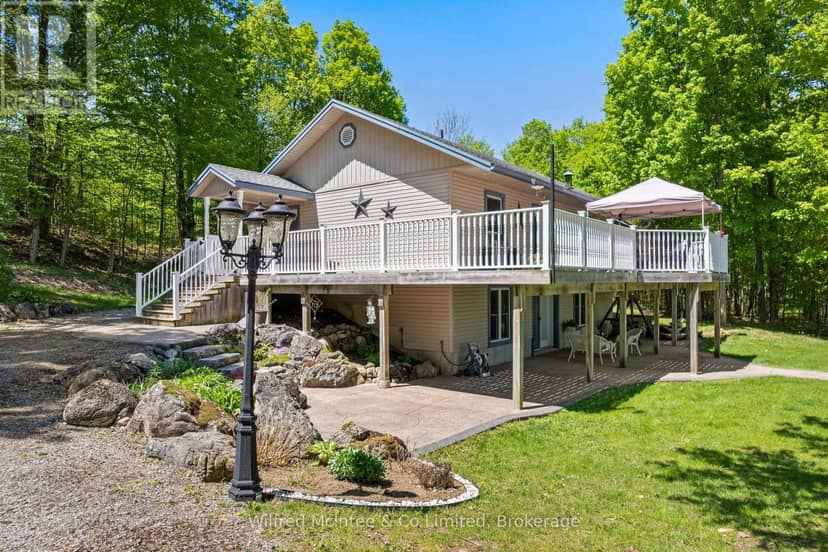 622829 Moto Park Road, Chatsworth, photo 3