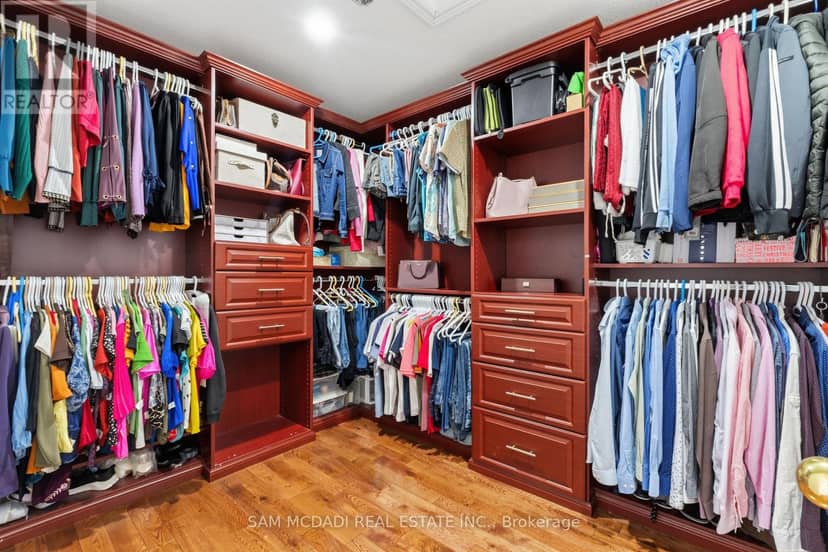 5604 Doctor Peddle Crescent — photo 17 of 36