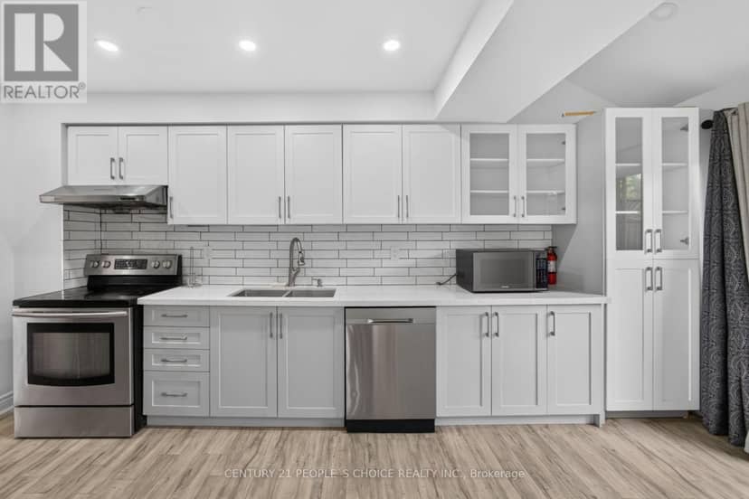 658 Galloway Crescent — photo 17 of 40