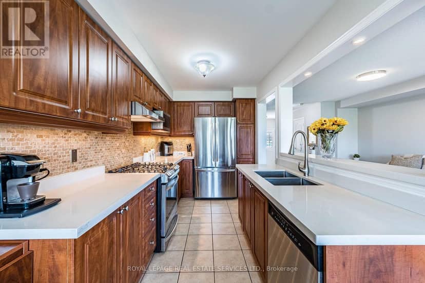 26 Bay Breeze Drive — photo 15 of 40