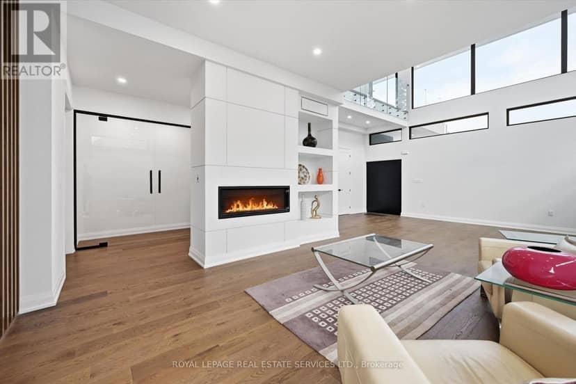 36 Windemere Road — photo 10 of 40