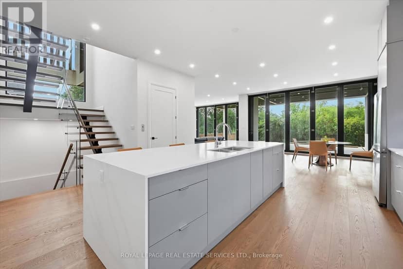 36 Windemere Road — photo 15 of 40