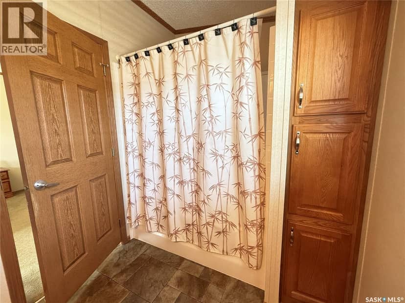 51 Harbour View DRIVE — photo 14 of 35