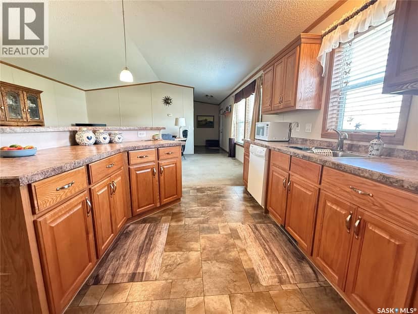 51 Harbour View DRIVE — photo 7 of 35