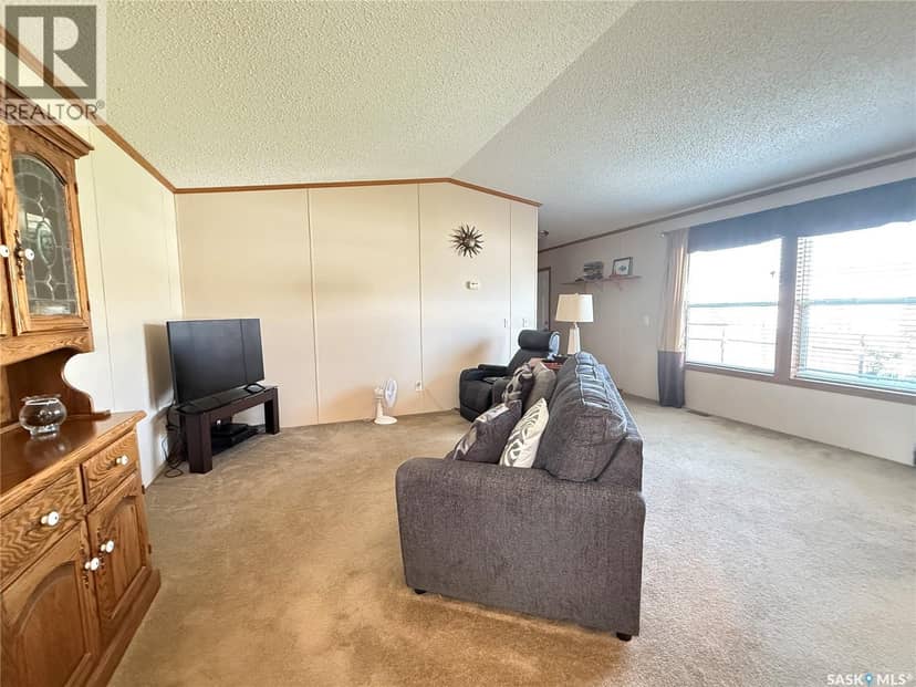 51 Harbour View DRIVE — photo 9 of 35