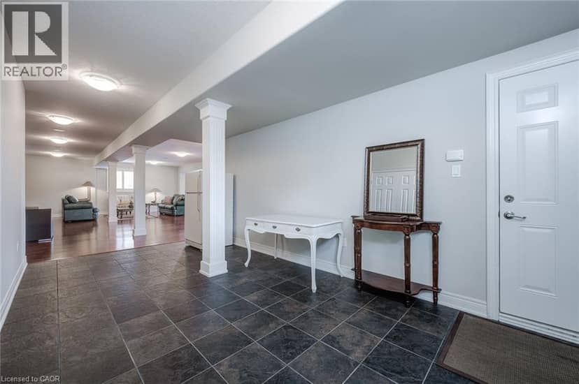 4072 HIGHLAND PARK Drive — photo 32 of 40