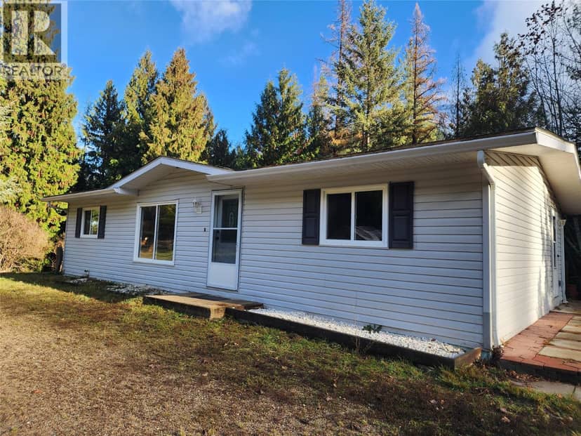 1531 Mountain Ridge Road, Pass Creek