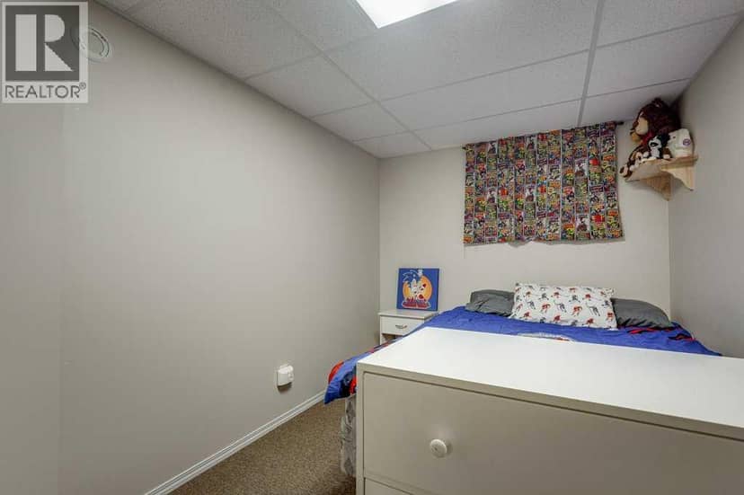 517 Royal Drive — photo 32 of 40