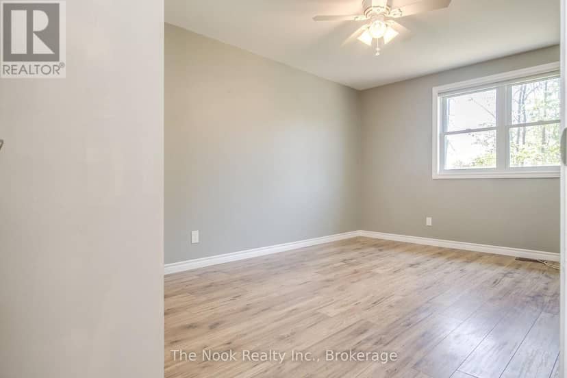 95 Peacock Boulevard — photo 7 of 24