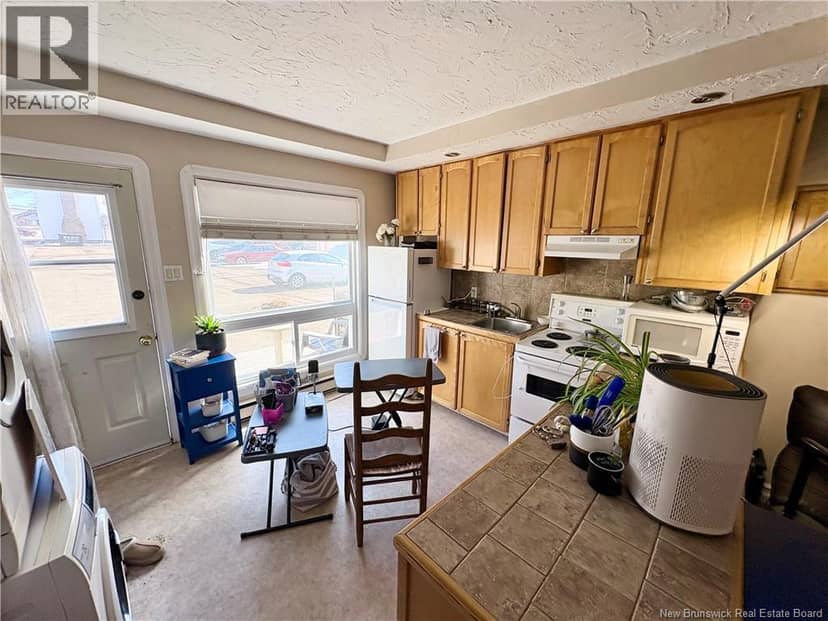 404 Main Street — photo 14 of 33