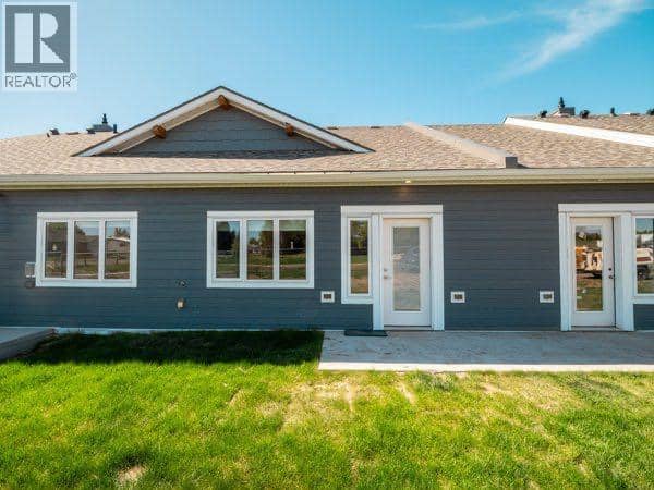 771 7 Avenue W — photo 23 of 28
