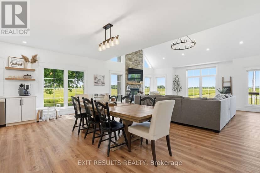 2083 Groves Road — photo 11 of 40