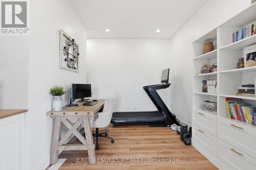 2083 Groves Road, Russell, photo 6