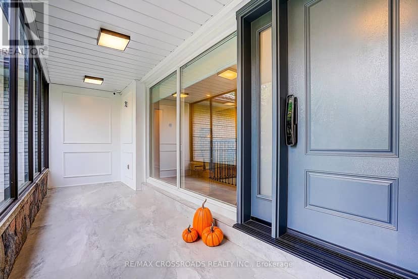 55 Forest Grove Drive — photo 5 of 40