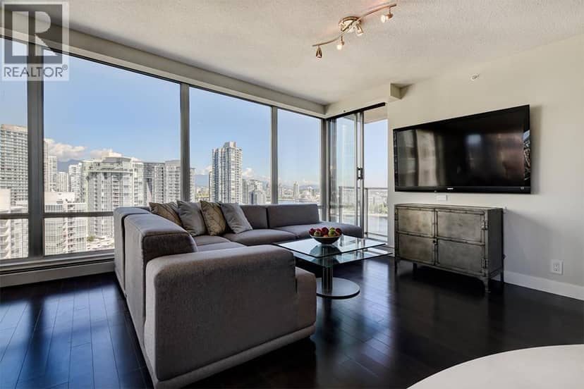 2106 1228 MARINASIDE CRESCENT, Vancouver, photo 4