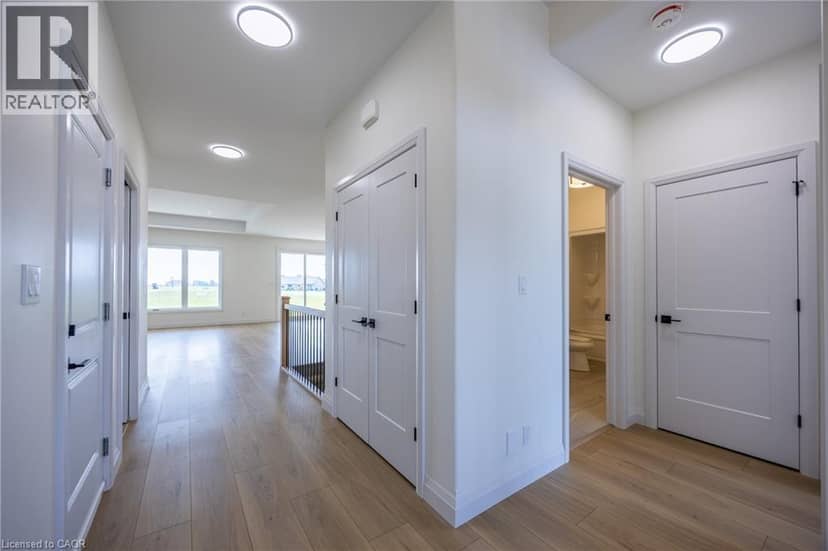 218 SCHOONER Drive — photo 5 of 34