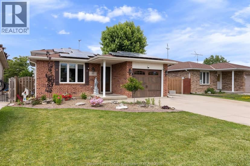 18 Azar Drive — photo 2 of 40