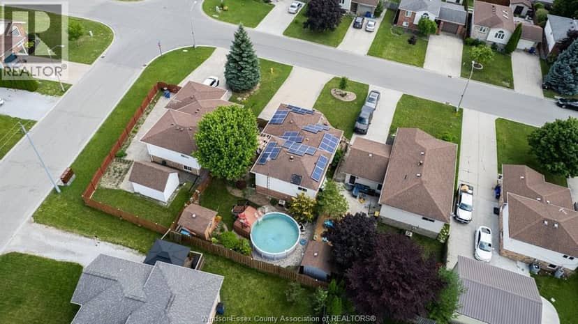 18 Azar Drive — photo 39 of 40