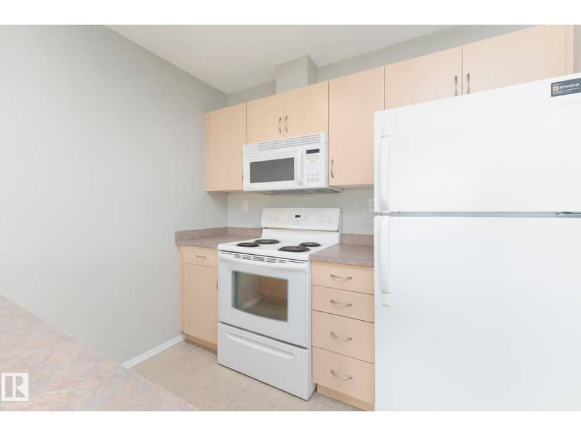 #418 4310 33 ST — photo 11 of 39