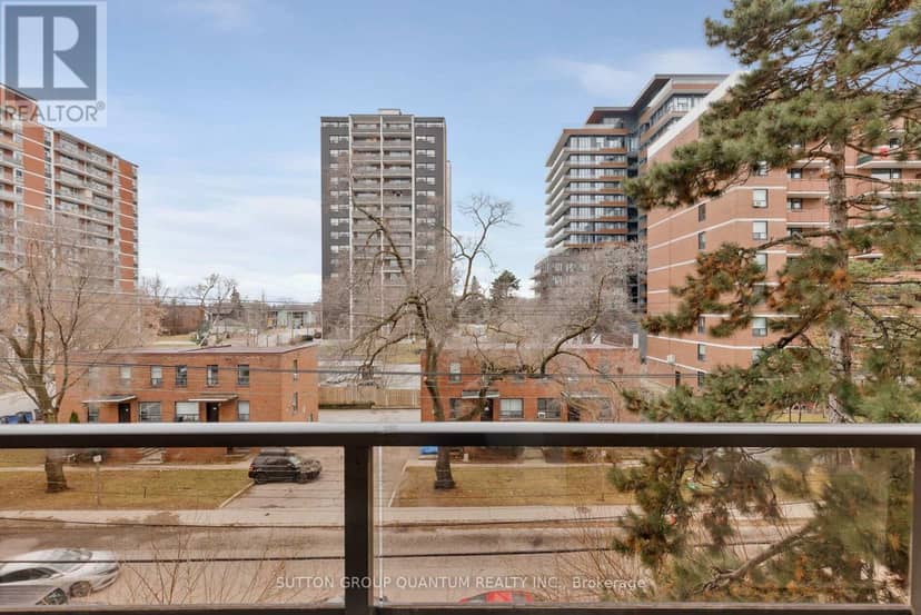 401 - 15 Elizabeth Street N — photo 17 of 40
