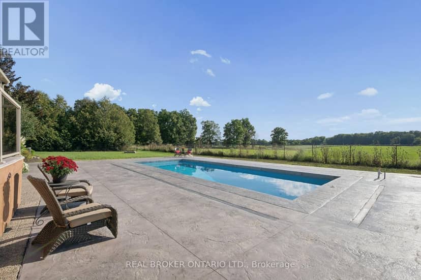 1049 Sheffield Road — photo 35 of 40