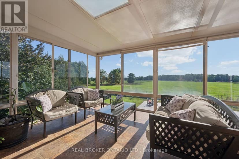 1049 Sheffield Road, Hamilton, photo 8