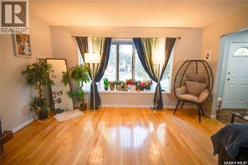 1304 Queen CRESCENT, Moose Jaw, photo 4