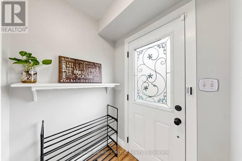 900 Southridge Street — photo 17 of 39