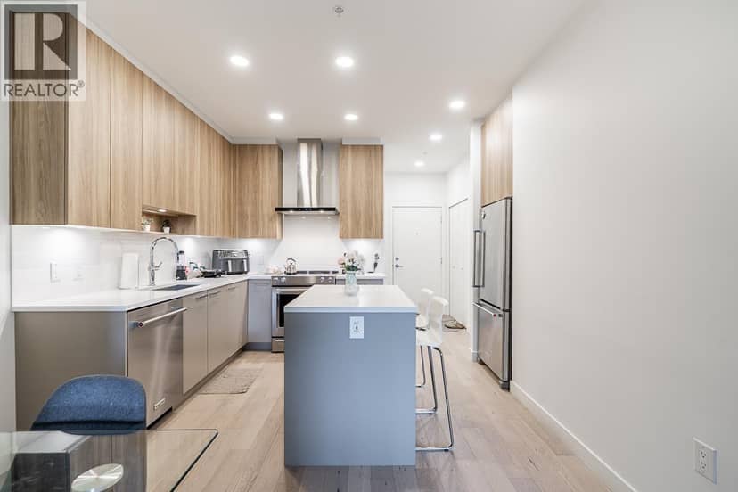 101 7588 16TH STREET, Burnaby, photo 2