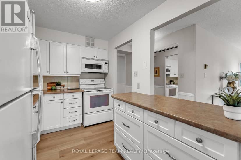 302 - 115 Barrett Court — photo 14 of 40