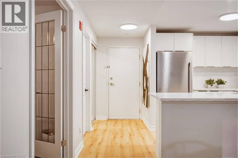 262 DUNDAS Street E Unit# 111 — photo 4 of 39