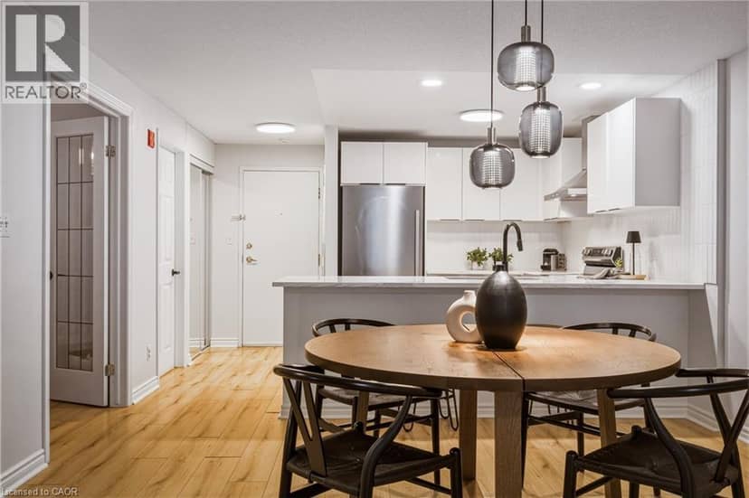 262 DUNDAS Street E Unit# 111 — photo 5 of 39