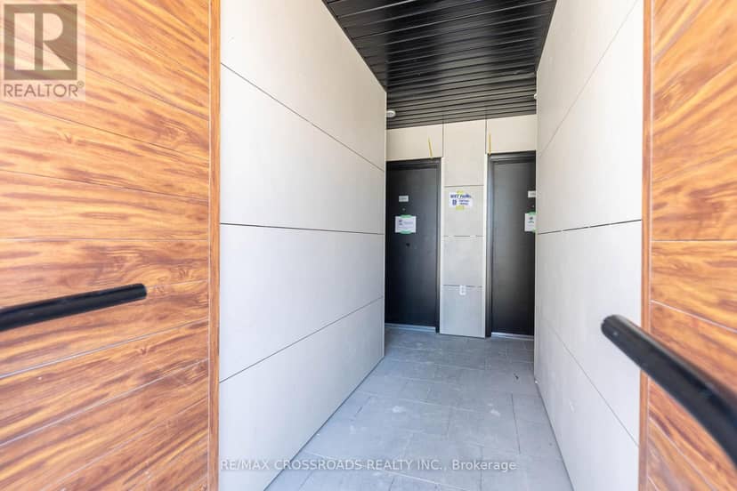 1503 - 11 David Eyer Road — photo 3 of 25