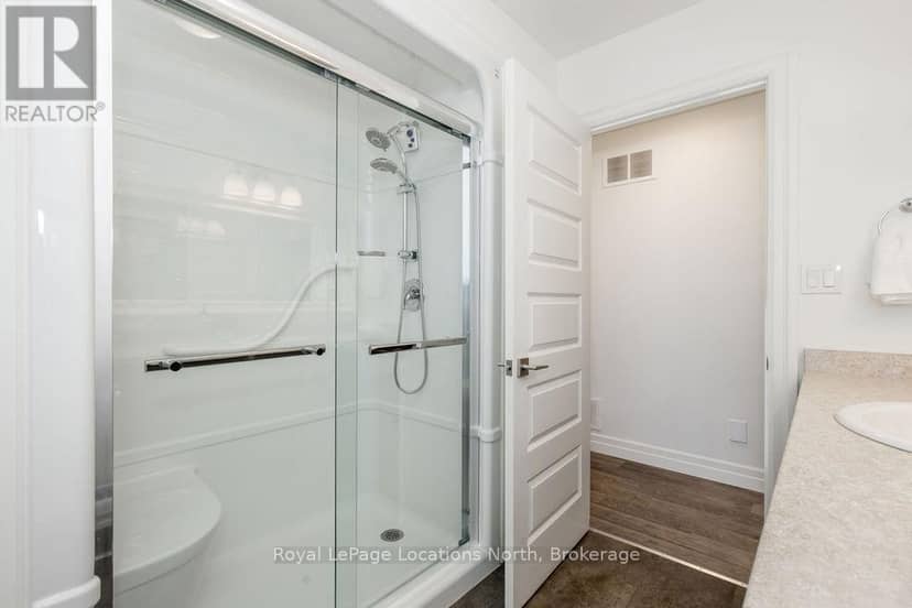 43 Napier Street W — photo 23 of 31