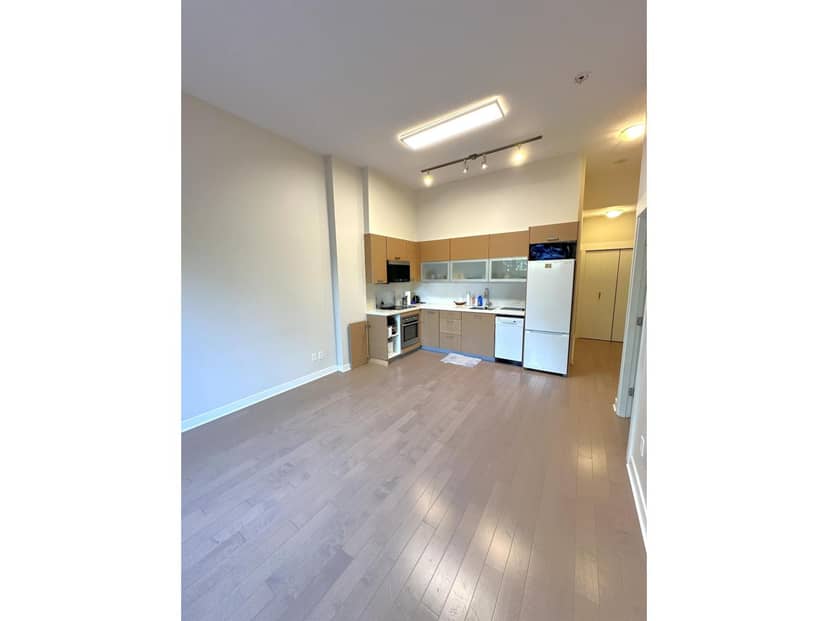 102 13380 108 AVENUE, Surrey, photo 2