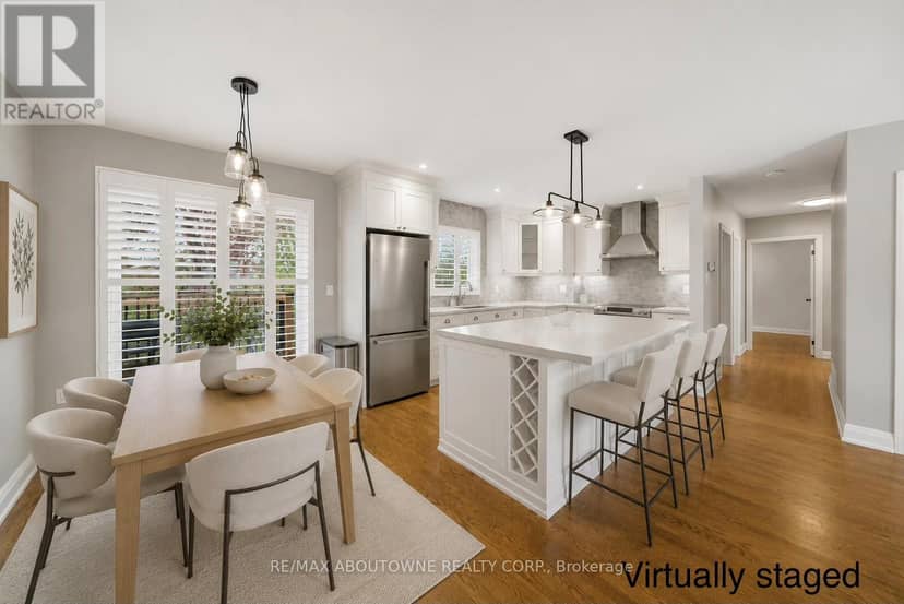 134 Wakefield Road — photo 3 of 40