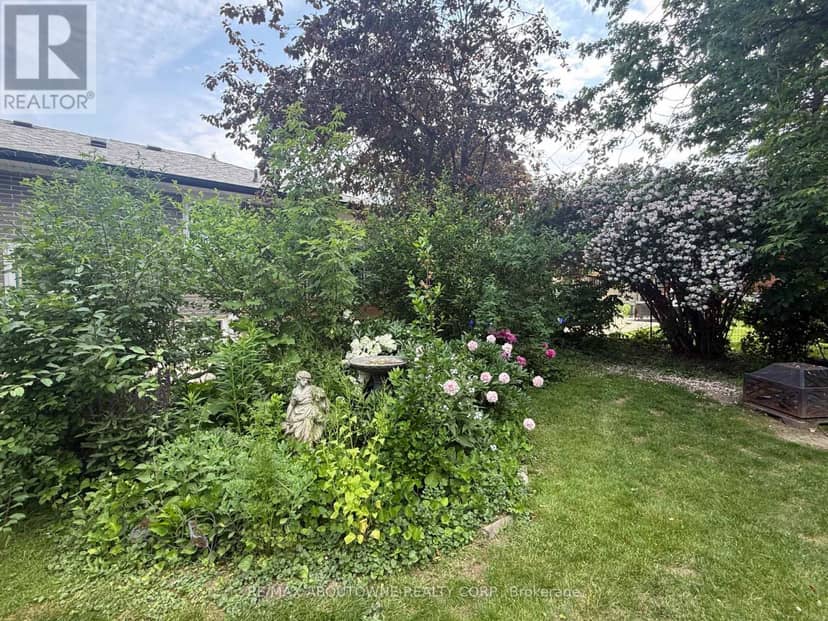 134 Wakefield Road — photo 6 of 40