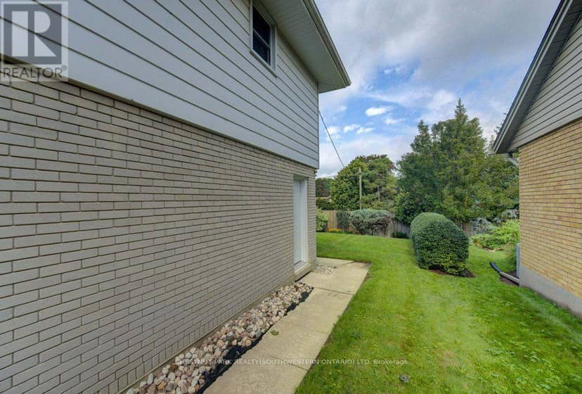 204 Stanley Drive — photo 6 of 12