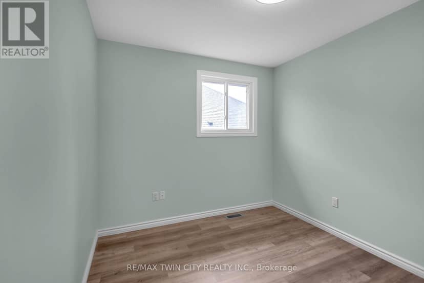 4 Dowden Avenue — photo 21 of 40