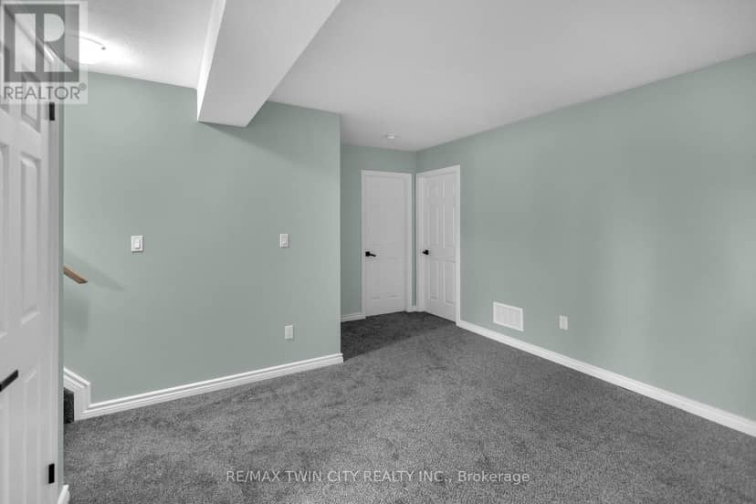4 Dowden Avenue — photo 28 of 40