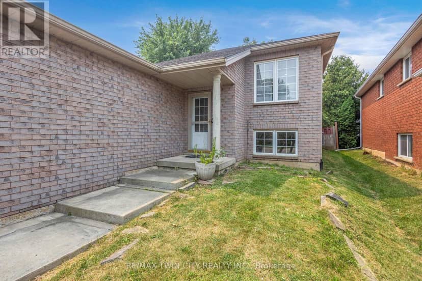 4 Dowden Avenue — photo 4 of 40