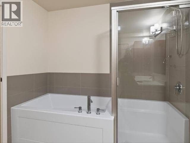 11-35 Normandy Road — photo 18 of 35