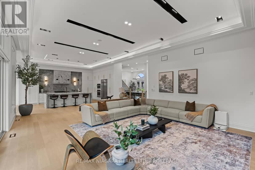58 Kenmir Avenue — photo 10 of 40