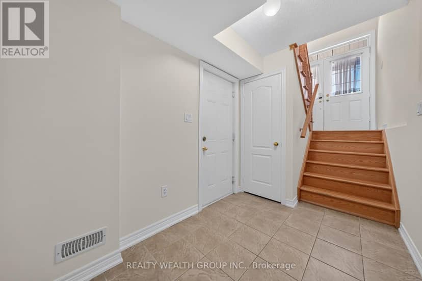 35 Matthewson Avenue — photo 22 of 26