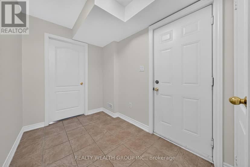 35 Matthewson Avenue — photo 23 of 26