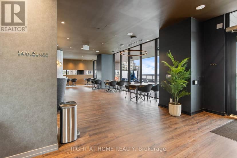 2407 - 39 Mary Street — photo 17 of 37