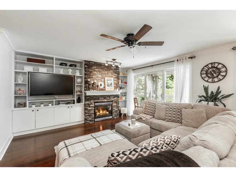 316 22022 49 AVENUE, Langley