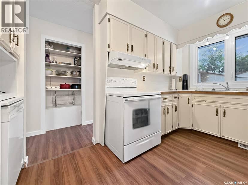 33 7th AVENUE NE, Swift Current, photo 5