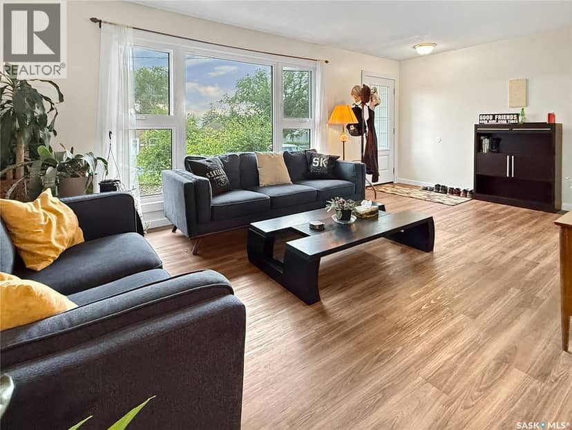 33 7th AVENUE NE, Swift Current, photo 7