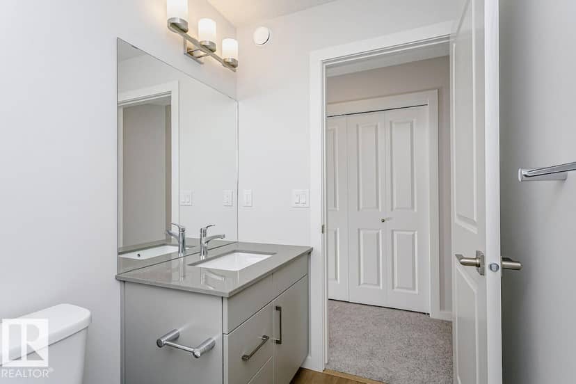 29 McLeod AV — photo 12 of 16